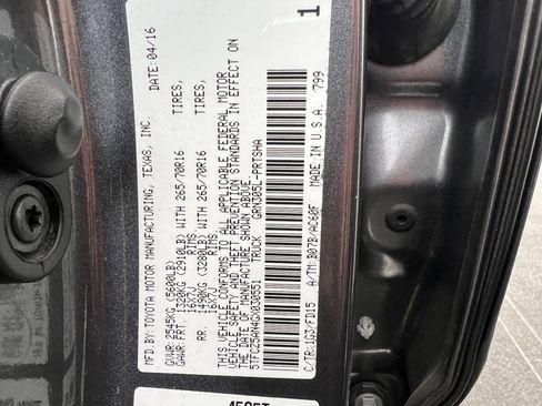 Used 2016 Toyota Tacoma TRD Off-Road image 37