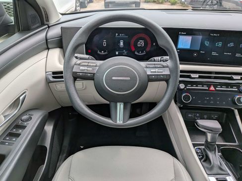 Certified 2026 Hyundai Tucson SEL FWD image 17