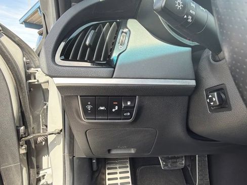 Used 2020 Kia Stinger GT2 image 26