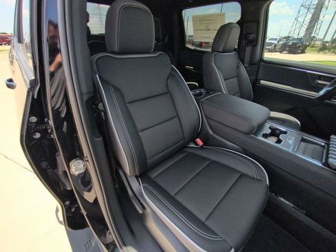 New 2026 GMC Sierra EV Elevation image 29