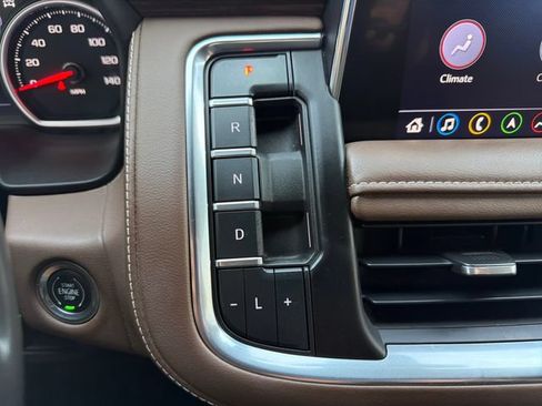 Used 2021 Chevrolet Tahoe High Country AWD/4WD image 15