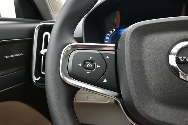 New 2026 Volvo XC40 B5 Ultra w/ Protection Package Premier AWD/4WD image 26