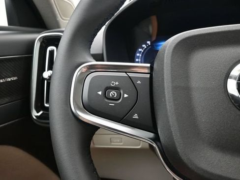 New 2026 Volvo XC40 B5 Ultra w/ Protection Package Premier AWD/4WD image 26