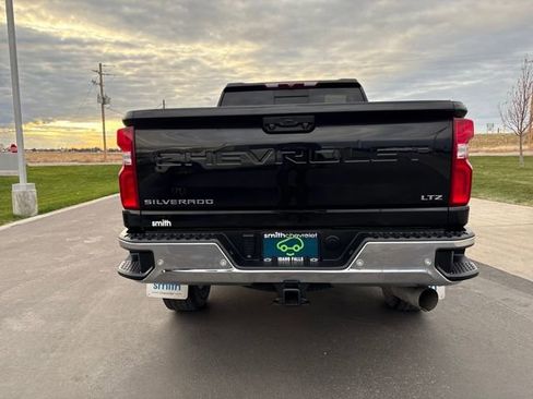 Certified 2022 Chevrolet Silverado 3500 LTZ w/ LTZ Plus Package image 4