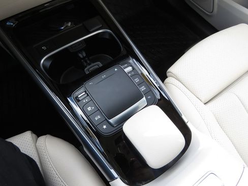 Used 2023 Mercedes-Benz EQB 350 4MATIC SUV image 24