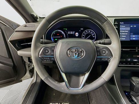 Used 2020 Toyota Avalon Limited w/ Advanced Safety Package FWD image 11