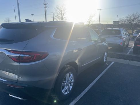 Used 2019 Buick Enclave Preferred image 9