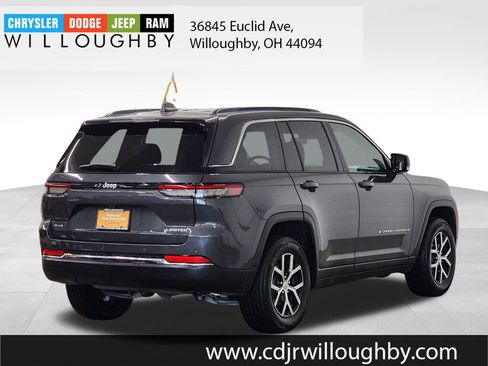 Certified 2025 Jeep Grand Cherokee Limited AWD/4WD image 8