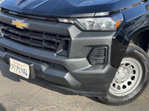 Used 2024 Chevrolet Colorado W/T image 3