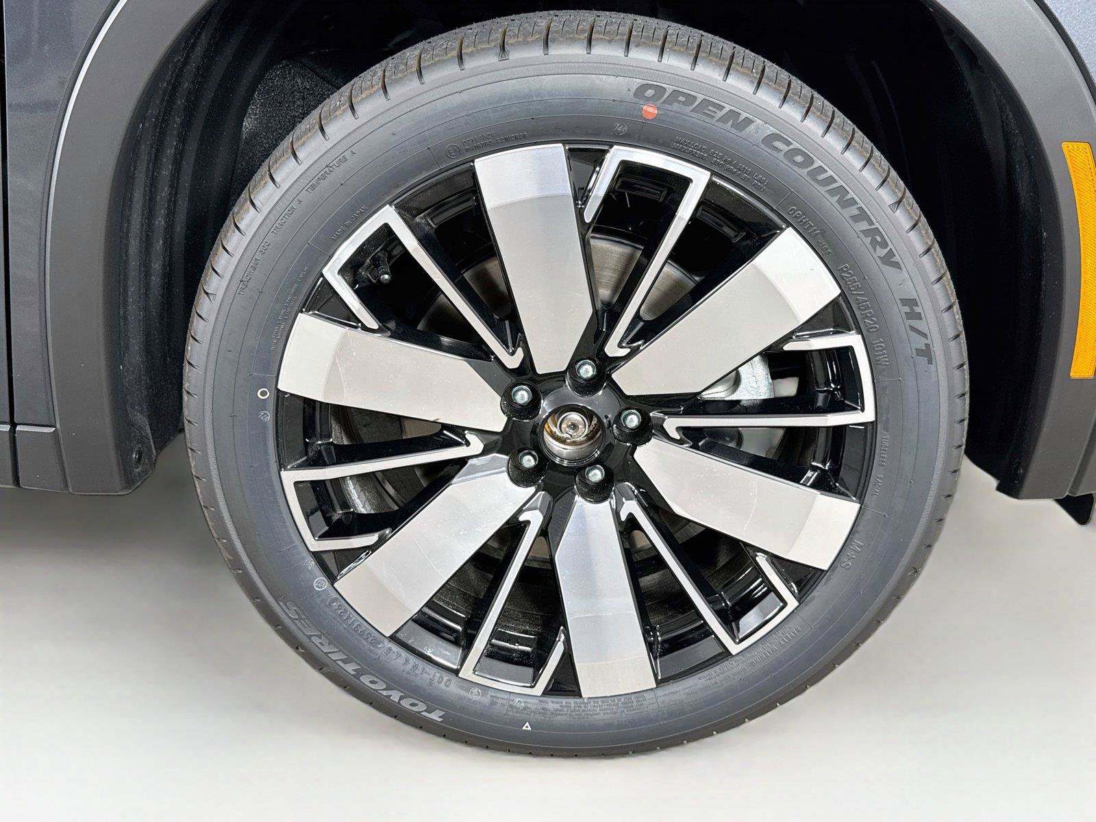 New 2026 Mitsubishi Outlander SE FWD image 38