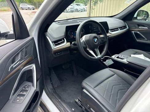 Certified 2025 BMW X1 xDrive28i w/ Technology Package AWD/4WD image 8