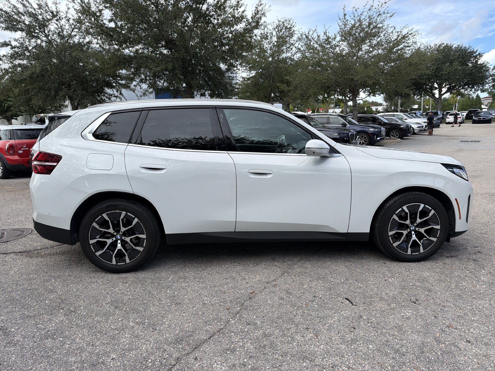 Certified 2025 BMW X3 xDrive30i AWD/4WD image 3