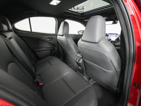 Certified 2025 Lexus UX 300h FWD image 17