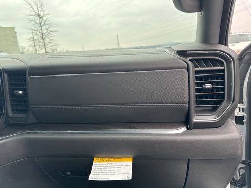 Used 2024 Chevrolet Silverado 1500 LTZ image 20