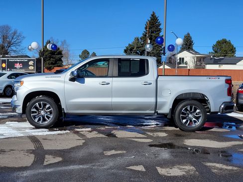 Used 2022 Chevrolet Silverado 1500 LT image 4