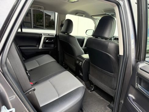 Used 2022 Toyota 4Runner SR5 Premium image 22