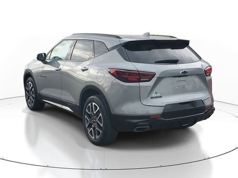 Certified 2024 Chevrolet Blazer RS FWD image 3