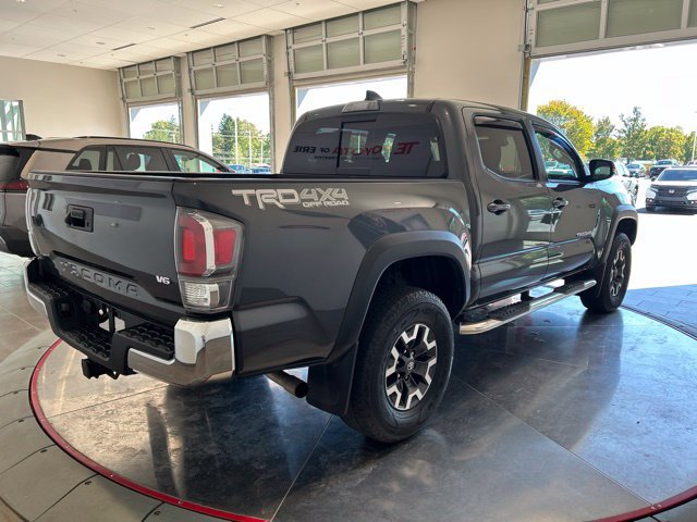 Certified 2020 Toyota Tacoma TRD Off-Road AWD/4WD image 5
