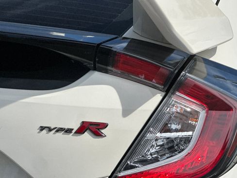 Used 2020 Honda Civic Type R image 25