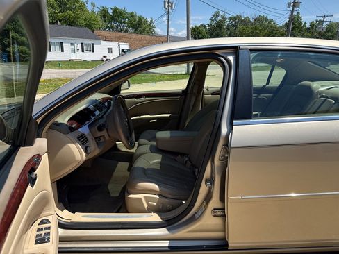 Used 2006 Buick Lucerne CXL w/ Luxury Package FWD image 9