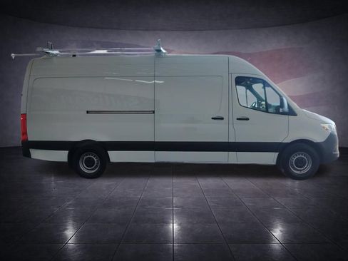 Used 2023 Mercedes-Benz Sprinter 2500 image 6