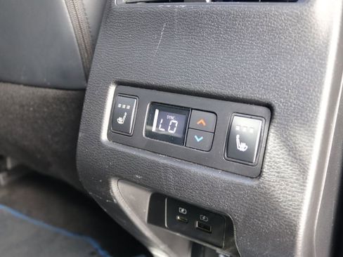 Used 2025 Mitsubishi Outlander SEL Black Edition AWD/4WD image 4