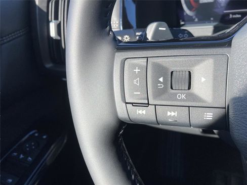 New 2026 Nissan Pathfinder Platinum w/ Accent Package FWD image 26