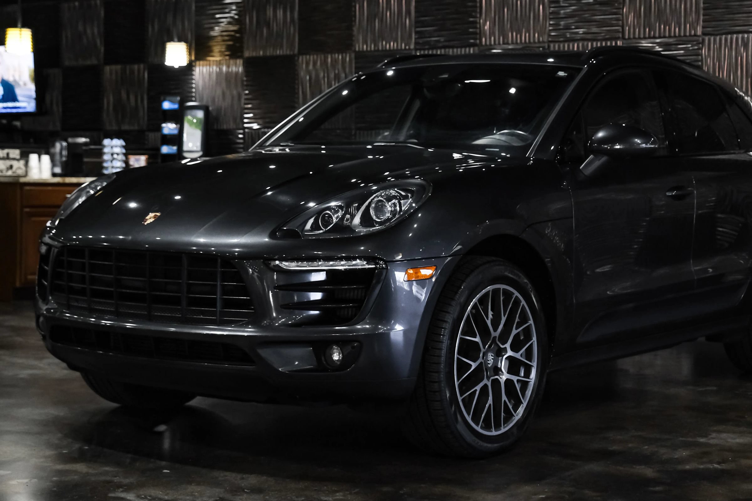 Used 2017 Porsche Macan S AWD/4WD image 8