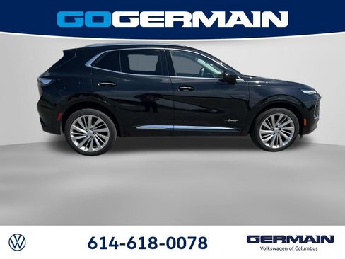 Used 2025 Buick Envision Avenir AWD/4WD image 9