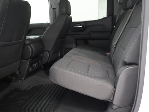 Used 2019 Chevrolet Silverado 1500 LT w/ True North Edition AWD/4WD image 9