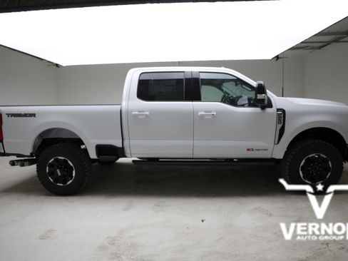New 2026 Ford F250 Lariat AWD/4WD image 6