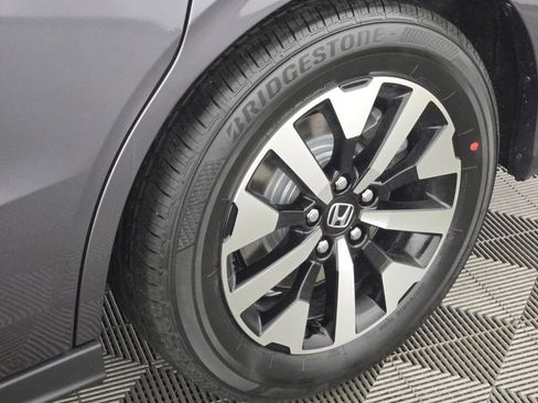 New 2026 Honda Odyssey Touring image 10