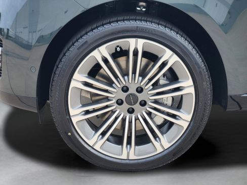 New 2026 Land Rover Range Rover SE AWD/4WD image 29