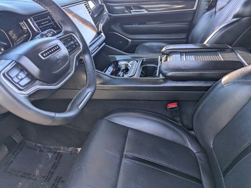 Used 2022 Jeep Wagoneer Series III w/ Convenience Group I image 18