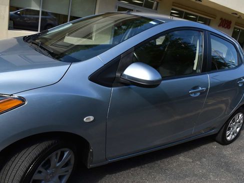 Used 2013 MAZDA MAZDA2 Sport FWD image 47