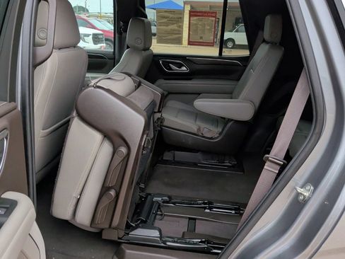 Used 2022 Chevrolet Tahoe LT w/ Luxury Package AWD/4WD image 42