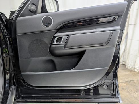 Used 2019 Land Rover Discovery SE AWD/4WD image 28