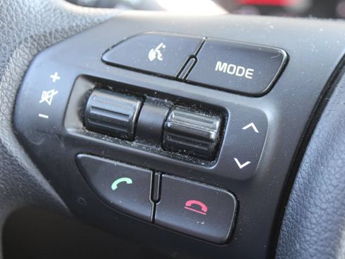 Used 2017 Kia Sorento LX FWD image 26