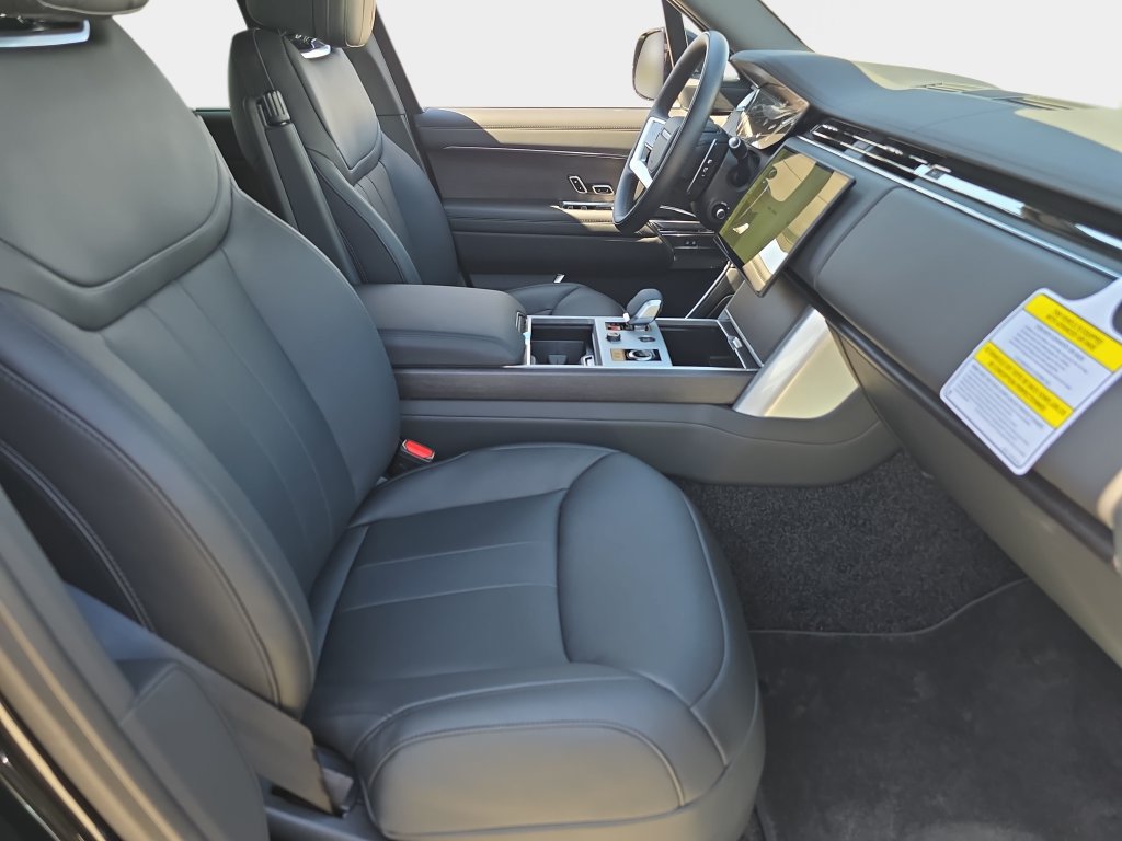 New 2027 Land Rover Range Rover Long Wheelbase SE AWD/4WD image 10