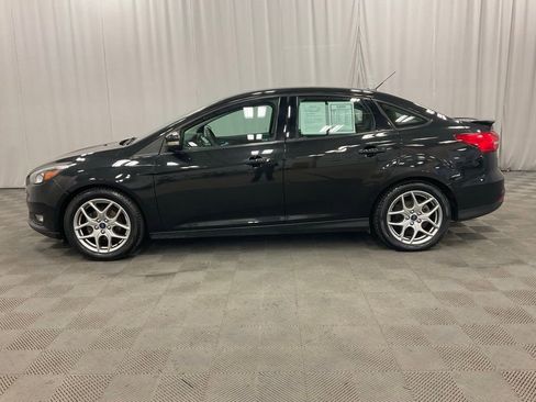 Used 2015 Ford Focus SE w/ Equipment Group 201A image 14