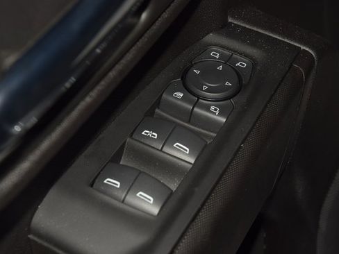 Used 2024 Chevrolet Silverado 3500 W/T image 46