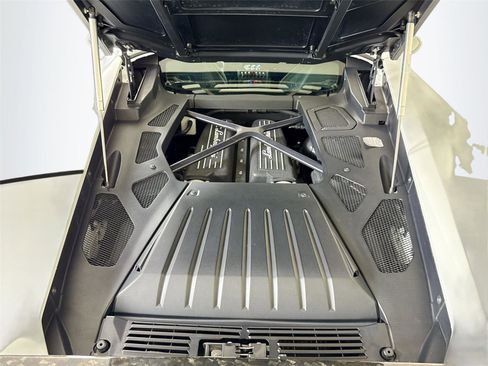 Used 2018 Lamborghini Huracan LP 580-2 image 23