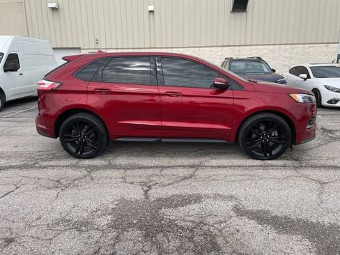 Used 2019 Ford Edge ST w/ Equipment Group 401A image 2