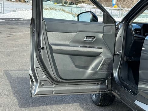 New 2026 Nissan Kicks SV w/ SV Premium Package AWD/4WD image 20
