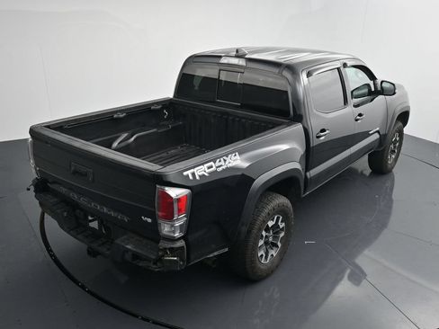 Used 2022 Toyota Tacoma TRD Off-Road w/ Technology Package AWD/4WD image 26