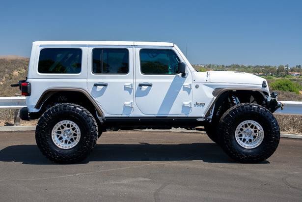 Used 2024 Jeep Wrangler Unlimited Rubicon 392 AWD/4WD image 18