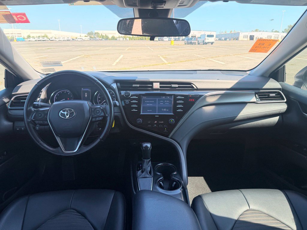 Used 2020 Toyota Camry SE FWD image 12
