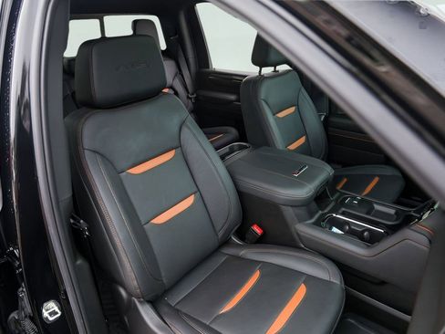 Used 2024 GMC Sierra 2500 AT4 w/ AT4 Premium Plus Package image 32