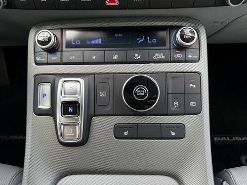 Used 2024 Hyundai Palisade SEL FWD image 17