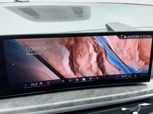 Used 2024 BMW X5 sDrive40i image 28